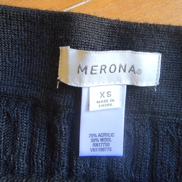 Cable-Knit Wool Blend A-Line Skirt - Picture 3 of 5